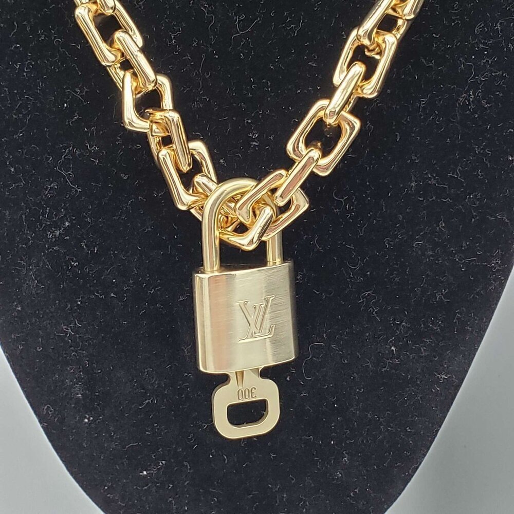 Authentic Louis Vuitton Lock & Key with Unbranded Gold Plated Chain Necklace - Picture 5 of 7